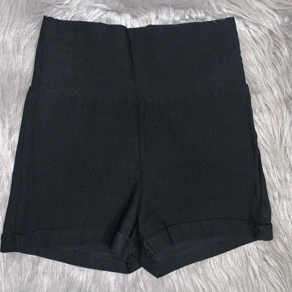 Black spandex shorts high rise size S